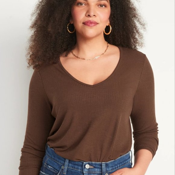 Cocoa Brown V Neck Shirt - Picture 3 of 8